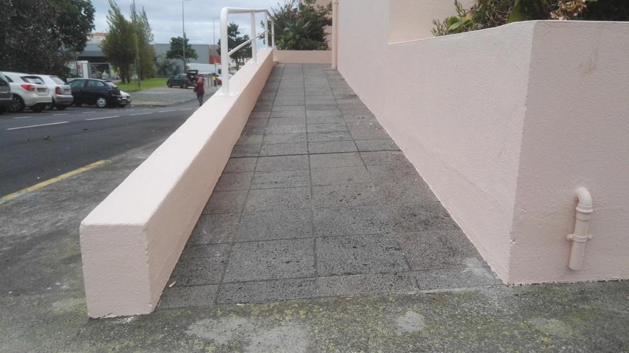 Ponta Delgada Green & Blue 3 Bedrooms מראה חיצוני תמונה